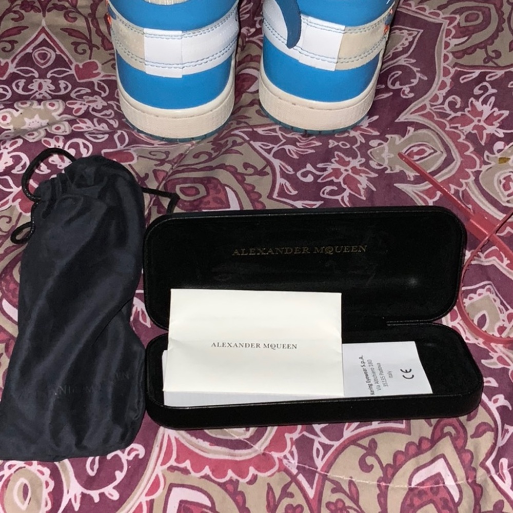 Alexander McQueen sunglasses